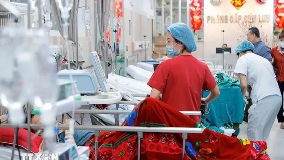 វៀតណាមរំពឹងរកចំណូល ជិត៤ពាន់លានដុល្លារ ពីទេសចរណ៍វេជ្ជសាស្ត្រ - AMS Article Thumbnail