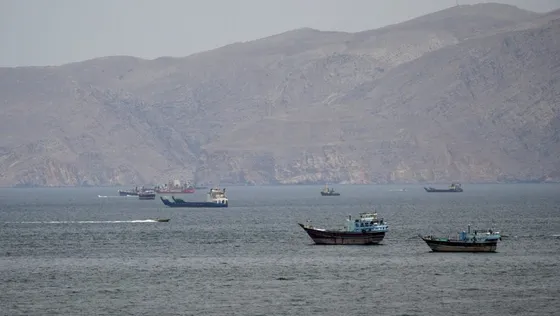 យោធាអ៊ីរ៉ង់ ត្រួតត្រាច្រកហ័រមូស ទាំងស្រុងហើយ - AMS Article Thumbnail