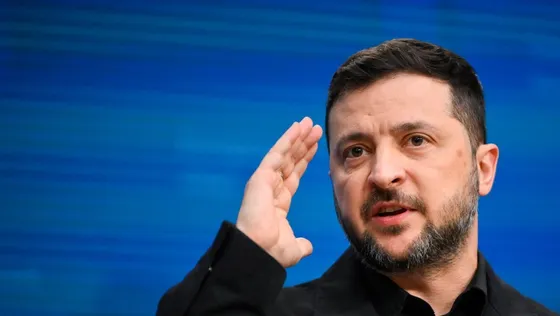 លោក ហ្សេលេនស្គី ជំរុញឱ្យអឺរ៉ុបពង្រឹងសមត្ថភាពការពារជាតិ ក្រោយរុស្ស៊ីជោគជ័យបាញ់មីស៊ីលហោះចម្ងាយ ៣៥,០០០ គីឡូម៉ែត្រ - AMS Article Thumbnail
