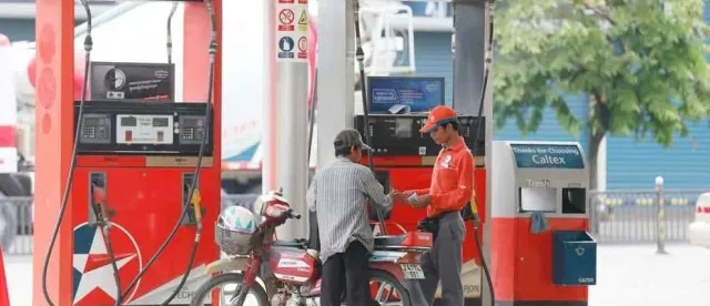 កម្ពុជាបង្កើន​ការនាំចូលប្រេង​ពី​សិង្ហបុរី និងម៉ាឡេស៊ី ដើម្បី​ទប់ទល់វិបត្តិថាមពលក្នុងស្រុក - AMS Article Thumbnail