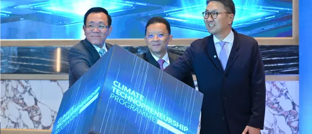 កម្ពុជាដាក់​ដំណើរការកម្មវិធីថ្មីមួយ​ ដើម្បីជួយ​សហគ្រិន​ខ្មែរ​ឱ្យ​មានភាពប្រកួត​ប្រជែងទាំង​ក្នុងស្រុក​និងអន្តរជាតិ​ - AMS Article Thumbnail