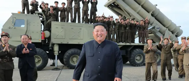 ៣ ខែដំបូង កូរ៉េខាងជើង បាញ់តេស្តមីស៊ីល ១៣ គ្រាប់ ខណៈ លោក គីម ជុងអ៊ុន ថាមកពីវិបត្តិភូមិសាស្ត្រនយោបាយ - AMS Article Thumbnail