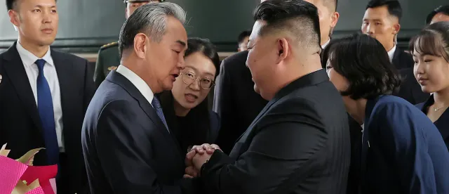 រដ្ឋមន្ត្រីការបរទេសចិន លោក Wang Yi ទៅបំពេញទស្សនកិច្ចនៅកូរ៉េខាងជើងក្នុងសប្តាហ៍នេះ - AMS Article Thumbnail