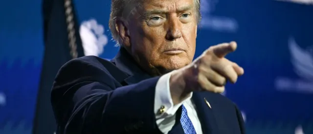 លោក Donald Trump គំរាមដំឡើងពន្ធ ១០០% លើបណ្តាប្រទេសអឺរ៉ុបណា ដែលហ៊ានយកពន្ធពីក្រុមហ៊ុនអាម៉េរិក - AMS Article Thumbnail