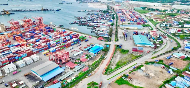 Thumbnail for កំពង់ផែស្វយ័តក្រុងព្រះសីហនុ រកចំណូលបានជិត ៥០លានដុល្លារ នៅត្រីមាសទី៤ ឆ្នាំ២០២៥