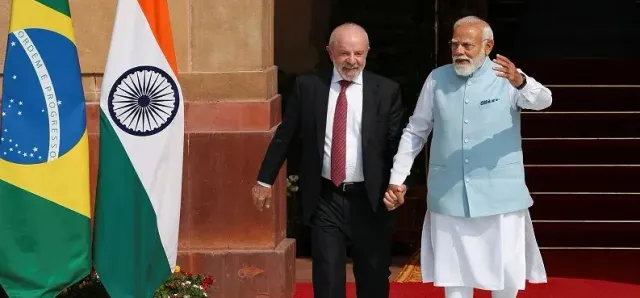 Thumbnail for ឥណ្ឌា និង ប្រេស៊ីល ប្តេជ្ញាពង្រឹងពាណិជ្ជកម្មទ្វេភាគីឲ្យឈានដល់ ២០ពាន់លានដុល្លារក្នុងរយៈពេល ៥ ឆ្នាំ