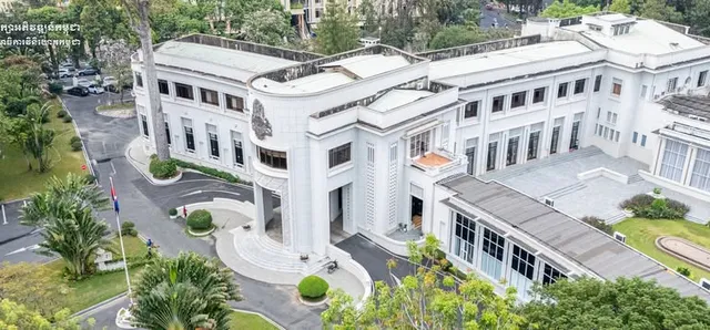 Thumbnail for រយៈពេល ៣១ ថ្ងៃ កម្ពុជាទាក់ទាញបានគម្រោងវិនិយោគចំនួន៤៣ ទំហំទុនវិនិយោគសរុបប្រមាណ ៧៥២លានដុល្លារអាម៉េរិក