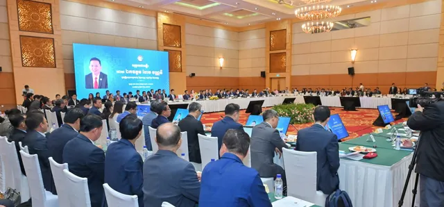 Thumbnail for សេចក្តីព្រាងយុទ្ធសាស្ត្រ​ជាតិស្តីពីការអភិវឌ្ឍសហគ្រាសធុន​មីក្រូ តូច និង​មធ្យម កំពុងបន្តពិគ្រោះយោបល់