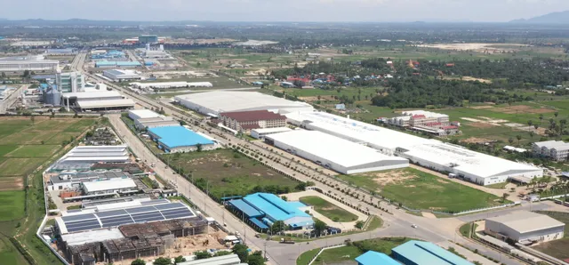 Thumbnail for ឆ្នាំ២០២៦​ វិស័យឧស្សាហកម្ម​​រំពឹង​មានកំណើន ៧,២% និងនៅតែជា​វិស័យសំខាន់​គាំទ្រ​កំណើន​សេដ្ឋកិច្ច​កម្ពុជា​