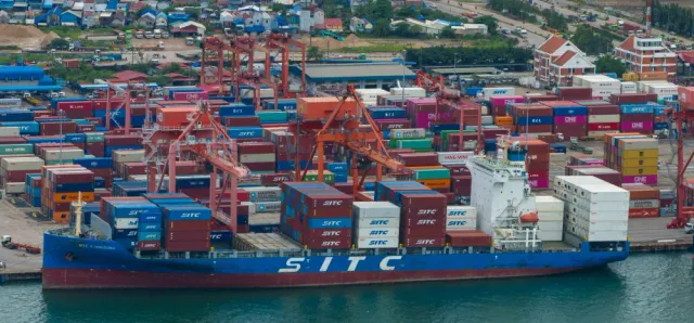 Thumbnail for រយៈពេល ២ ខែ ទំហំពាណិជ្ជកម្មកម្ពុជាសម្រេចបានទំហំទឹកប្រាក់ជាង ១១ ពាន់លានដុល្លារ