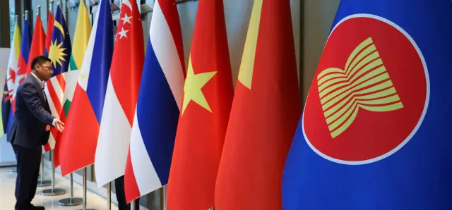 Thumbnail for រដ្ឋមន្រ្តីអាស៊ាននឹងបើកកិច្ចប្រជុំពិភាក្សាពីផលប៉ះពាល់នៃជម្លោះនៅមជ្ឈិមបូព៌ា