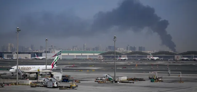 Thumbnail for ការបិទវិស័យ​ដឹកជញ្ជូនតាមផ្លូវទឹក និងផ្លូវអាកាស​​នៅមជ្ឈិម​បូព៌ា​ធ្វើឱ្យកម្ពុជា​រងផល​ប៉ះពាល់​មួយកម្រិត​