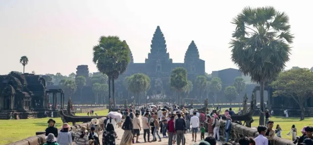 Thumbnail for វិបត្តិ​នៅមជ្ឈិមបូព៌ាកំពុងរង​ការ​រំខានវិស័យ​ទេសចរណ៍​កម្ពុជា ​ប៉ុន្តែមិនធ្ងន់ធ្ងរ