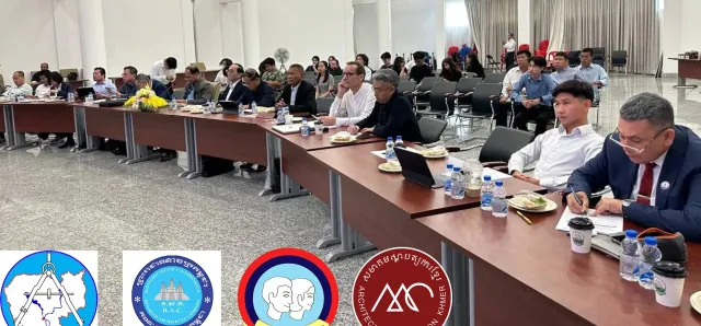 Thumbnail for គណៈកម្មាធិការគ្រប់គ្រងតំបន់ឆ្នេររៀបចំកិច្ចប្រជុំវាយតម្លៃស្នាដៃរចនាគម្រោងប្លង់វគ្គផ្តាច់ព័្រត្រ