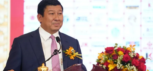 Thumbnail for ក្រោយបញ្ចប់​ការ​ចុះបញ្ជីទូទាំង​ប្រទេស ក្រសួង​ដែនដីបន្តបេសកកម្ម​ផ្សេងទៀត ​ដើម្បីឱ្យពលរដ្ឋ​រស់នៅកាន់តែ​ស្រួល​ តជំនាន់