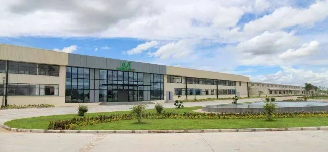 Thumbnail for រោងចក្រ Newbustar (crossleader) ជារោងចក្រទីពីរ ដែលមានសិទ្ធិលក់ ចែកចាយ និងផលិតសំបកកង់ឡាននៅខ្មែរ