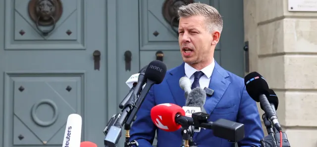 Thumbnail for នាយករដ្ឋមន្ត្រីហុងគ្រីជាប់ឆ្នោតថ្មី ប្រកាសរំដោះទូរទស្សន៍រដ្ឋចេញពីឥទ្ធិពលអ្នកនយោបាយ