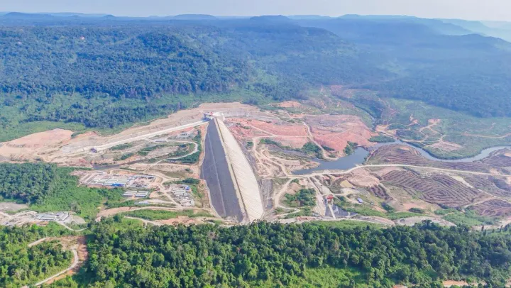 ក្រុមហ៊ុនចិន ​ចាប់ផ្តើម​សង់​ស្...