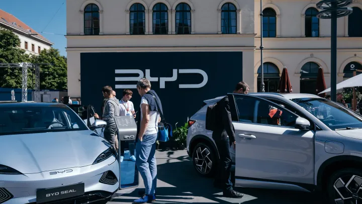 ទីផ្សាររថយន្តអគ្គិសនីរបស់ចិននៅ...