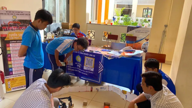 អាហារូបករណ៍ថ្នាក់បរិញ្ញាបត្រ​ សិក្សានៅប្រទេសវៀតណាម សម្រាប់យុវជនខេត្តស្វាយរៀង