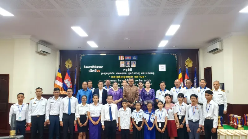 អបអរទិវាជាតិអំណាន! ក្រសួងអប់រំ ប្រកាសជ័យលាភី "ពានរង្វាន់សម្តេចតេជោ សែន​" ផ្នែកអាន ស្មូត និងតែងនិពន្ធ