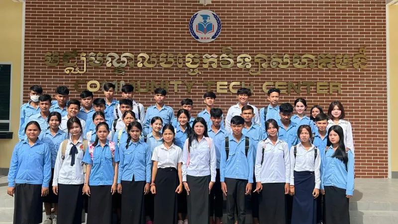 អ្នកសិក្សា ៖ មជ្ឈមណ្ឌលបច្ចេកវិទ្យាសហគមន៍ជួយឱ្យ​ពួកគេចេះបច្ចេកវិទ្យាឌីជីថលទាន់សម័យកាល