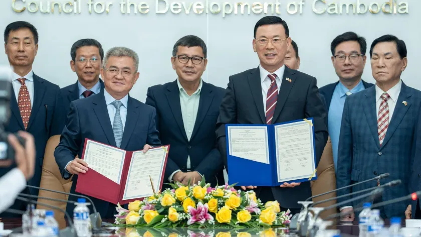 កម្ពុជា-កូរ៉េ ពិភាក្សាគ្នារកដំ...