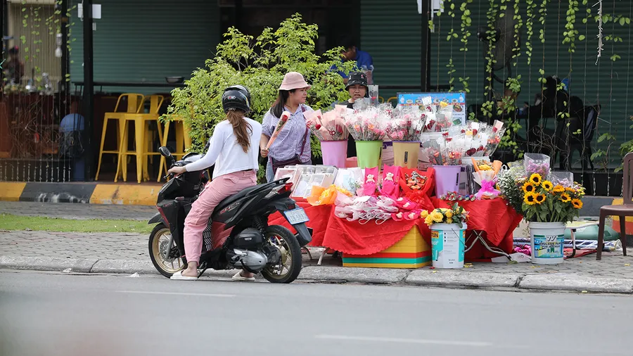 ​ទំនោរភ្លើតភ្លើនរបស់យុវជនក្នុងថ្ងៃ១៤កុម្ភៈ ថយចុះ ខណៈសាលារៀនប្រើវិធានការអប់រំ និងវិន័យ