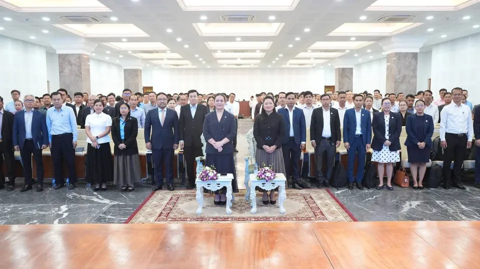 ក្រសួងរៀបចំដែនដី សហការជាសមាគមធ...