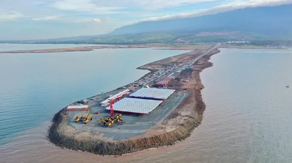 កំពង់ផែកំពត ​ឡូជីស្ទីក​ ទំហំ​ជ...