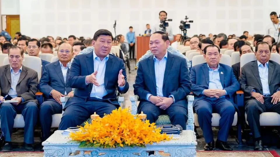 ក្រសួងរៀបចំដែនដី សហការជាមួយក្រ...