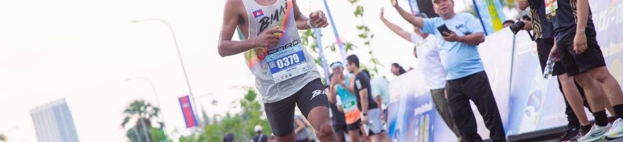 Image for article: មុនរត់ចម្ងាយឆ្ងាយ២-៣ថ្ងៃ វ៉ាន់ ភារ៉ា បុកហូបអាហារប៉ូវច្រើន តែក៏តមរសជាតិហឹរ ជូរ និង គ្រឿងផ្អាប់