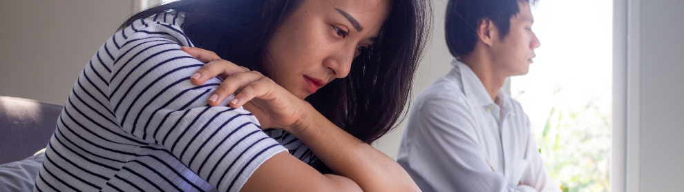 Image for article: មិនប្រាប់ ស្មើនឹងមិនស្រឡាញ់? តើត្រូវធ្វើបែបណា នៅពេលដែលមានរឿងត្រូវលាក់បាំងពីដៃគូ?