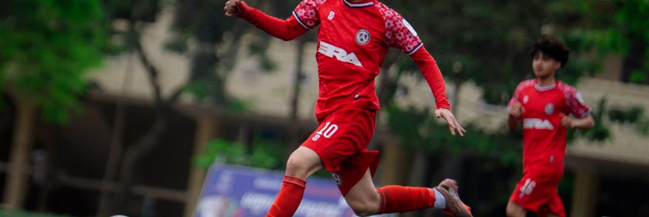 យុវជន តេង ឈានឡុង៖ តាមរយៈពានរង្វាន់វិទ្យាល័យធ្វើឱ្យគេមានទំនាក់ទំនងល្អនិងទទួលបានការគាំទ្រច្រើនជាងមុន - Article Thumbnail