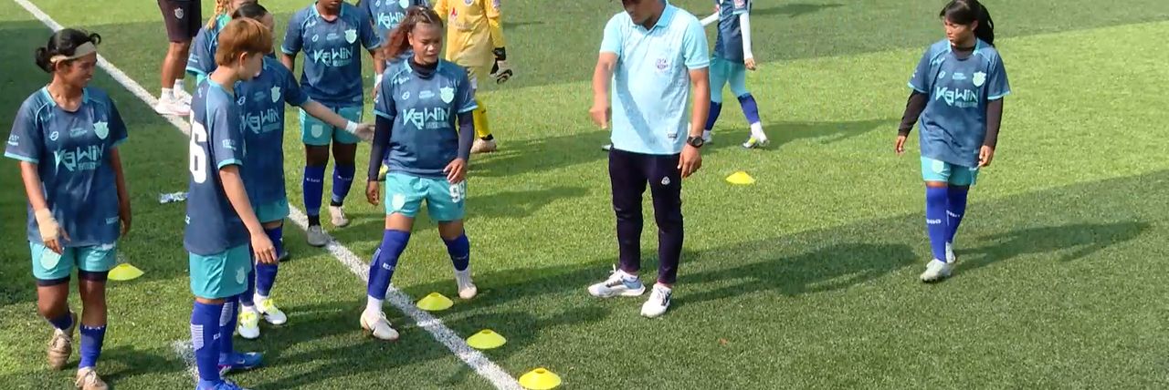 ក្រុមបាល់ទាត់នារីបឹងកេត បង្ហាញក្ដីសង្ឃឹមក្នុងការប្រជែងពានរង្វាន់​ ក្រោយបង្ហើបផែនការត្រៀមនាំចូលកីឡាការិនីបរទេស - Article Thumbnail