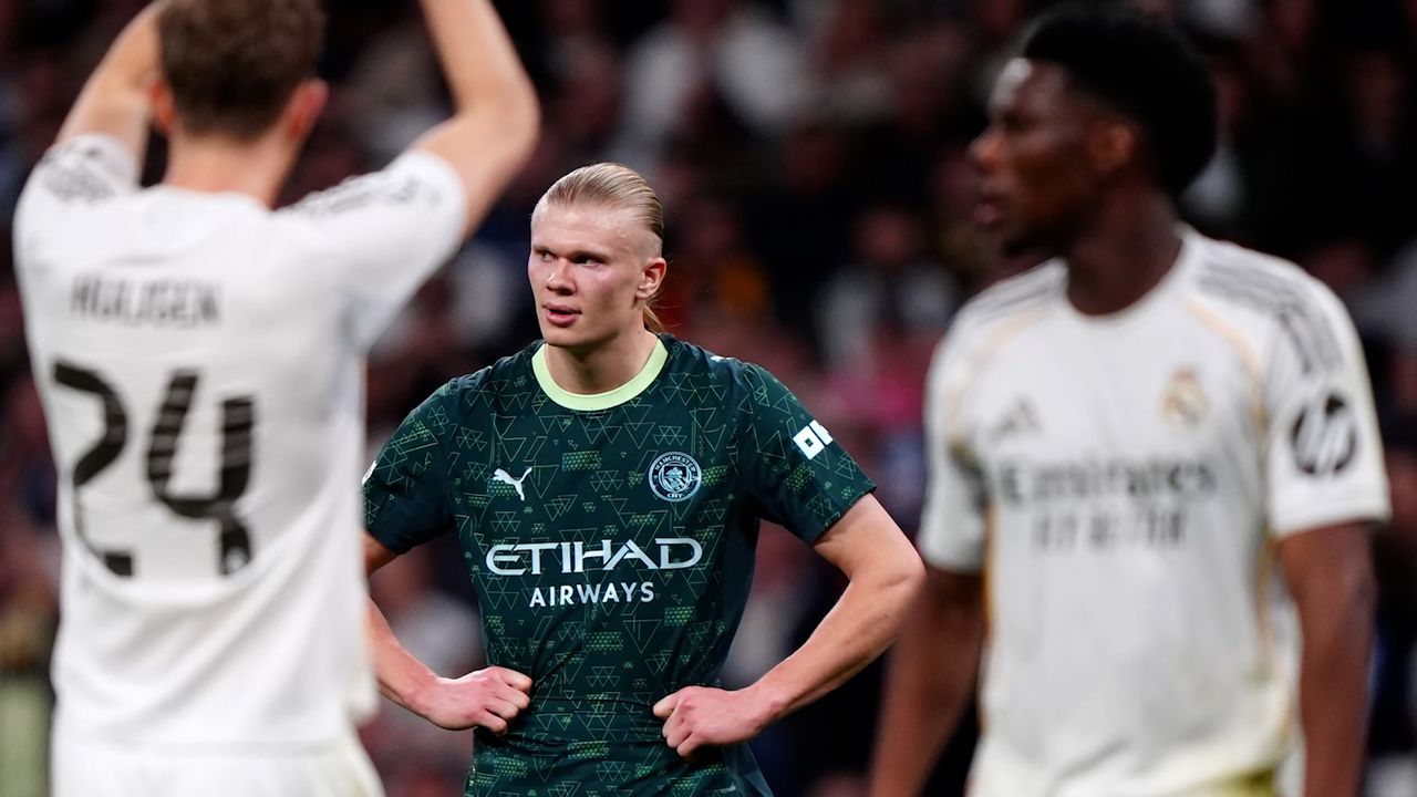 ការវាយបកដ៏អស្ចារ្យទាំងបួនលើកក្នុង UCL ក្រោយចាញ់ជើងទី១ ក្នុងគម្លាតគ្រាប់បាល់យ៉ាងតិច៣គ្រាប់