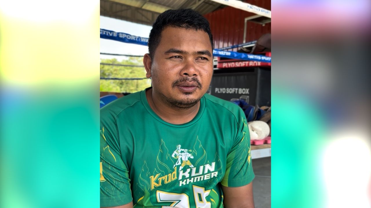 លោក ប៉ុង សាមិត្ត ទ្រាំបៀមការលំបាក បន្តតស៊ូបណ្ដុះកីឡាករ ក្នុងក្ដីស្រមៃចង់មានកីឡាករស្រុកភូមិខ្លួនល្បីល្បាញ