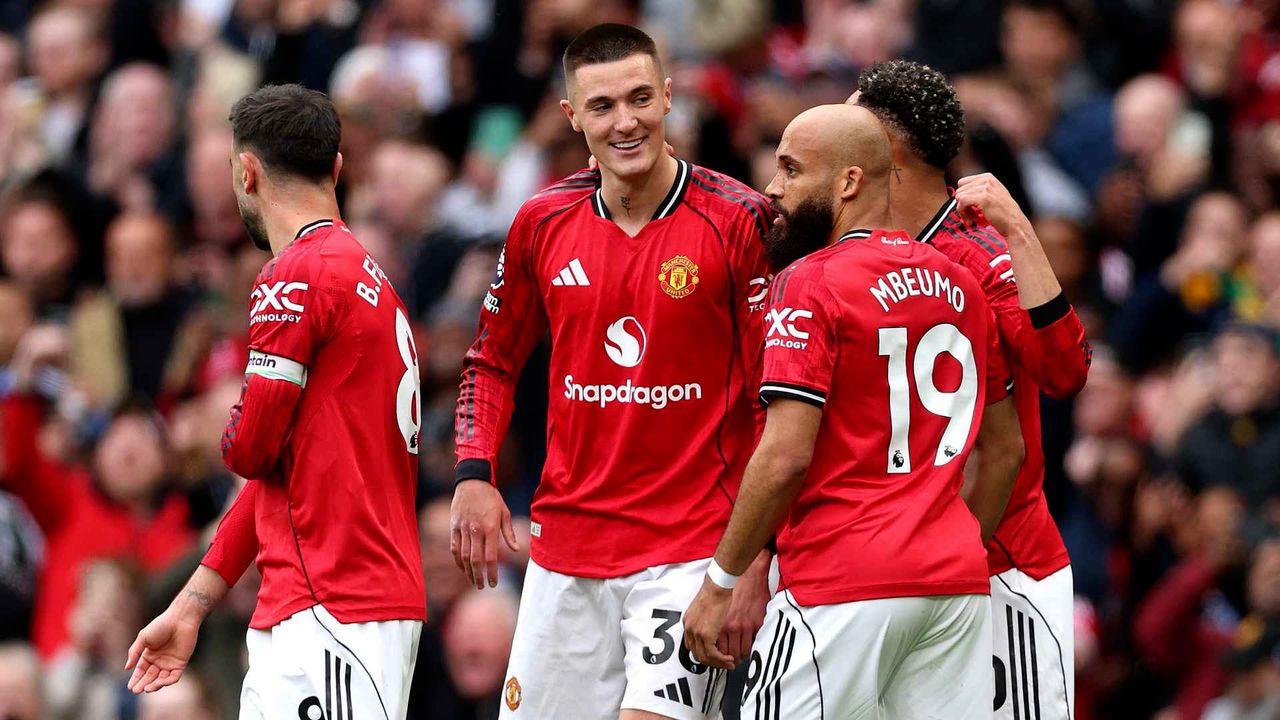 Man United​ ស្ថិតក្នុងចំណោម១២ក្រុមដំបូង ដែលធានាកៅអី Champions League រដូវកាលក្រោយ