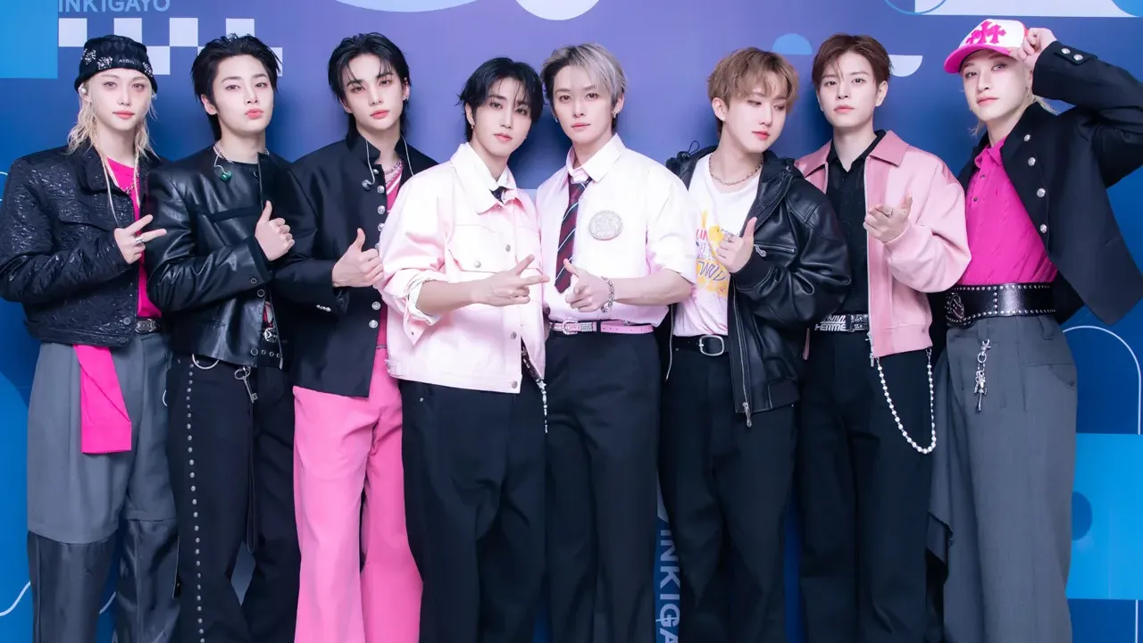 ជោគជ័យលំដាប់ពិភពលោក! Stray Kids ជាប់លេខ ២ ក្នុងបញ្ជីសិល្បករលក់ចម្រៀងដាច់បំផុត​ឆ្នាំ២០២៥ ជាក្រុម K-pop តែមួយគត់ក្នុងចំណោម Top 10
