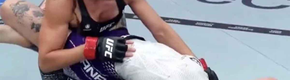 ប្រវត្តិសាស្ត្រថ្មីក្នុង UFC! កីឡាការិនី Alice Ardelean ប្រើក្បាច់ចម្លែកអស្ចារ្យ ‘Capsule Lock’ ឲ្យគូប្រកួតចុះចាញ់ ទាំងកំពុងរងការវាយសម្រុក - Article Thumbnail