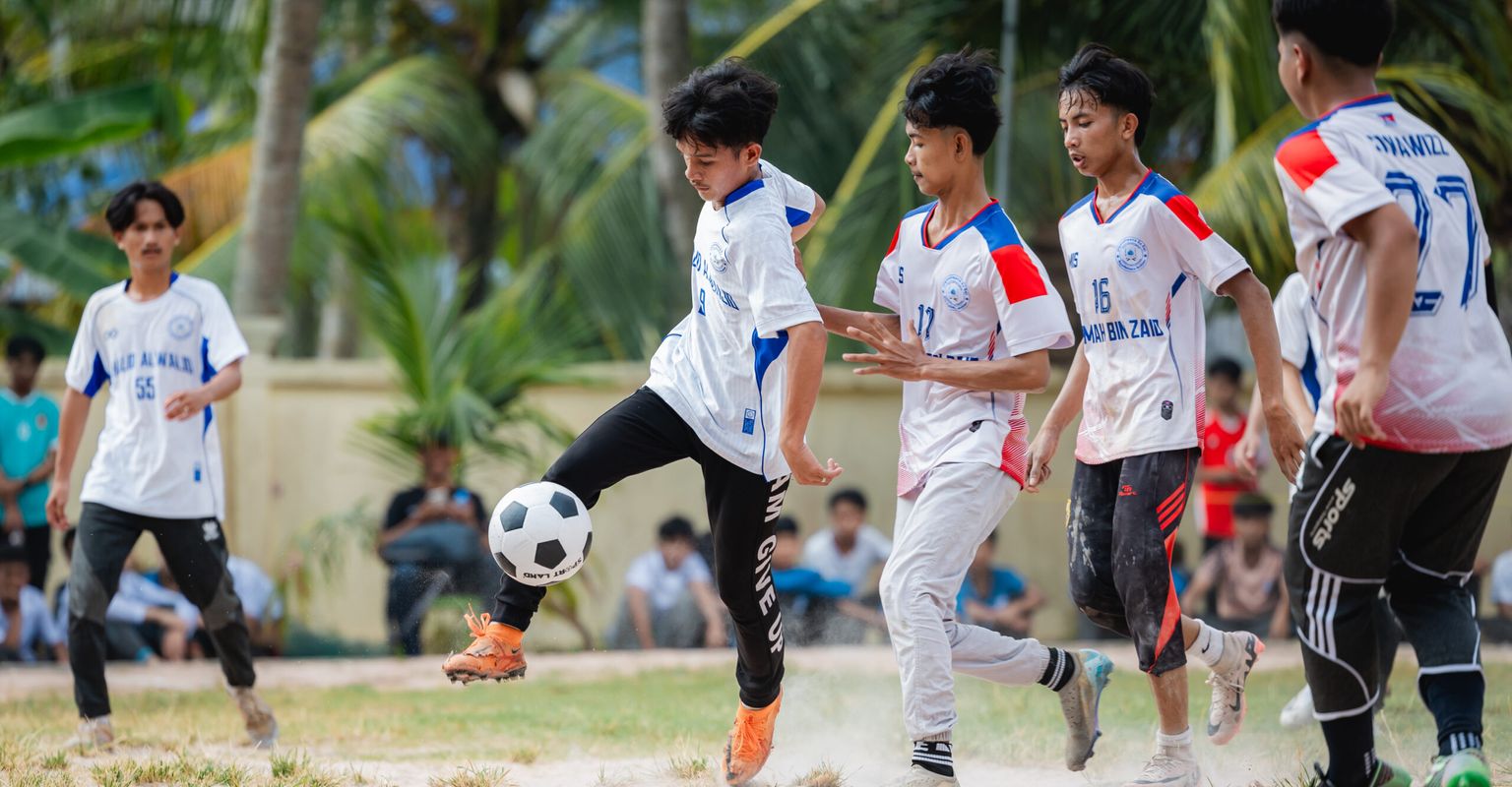 សាលាវិទ្យាល័យឯកជនកំពង់កែស បើកព