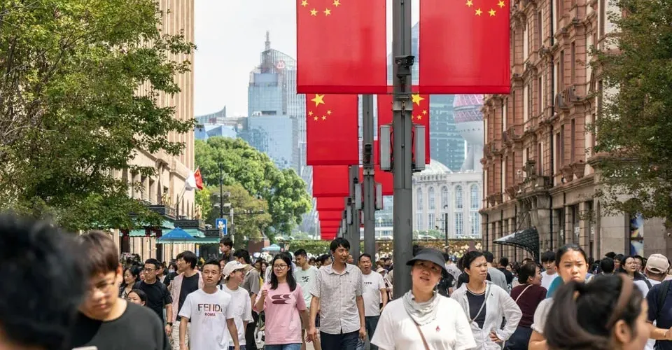 ត្រីមាសទី ១ សេដ្ឋកិច្ចចិន កើនឡ...