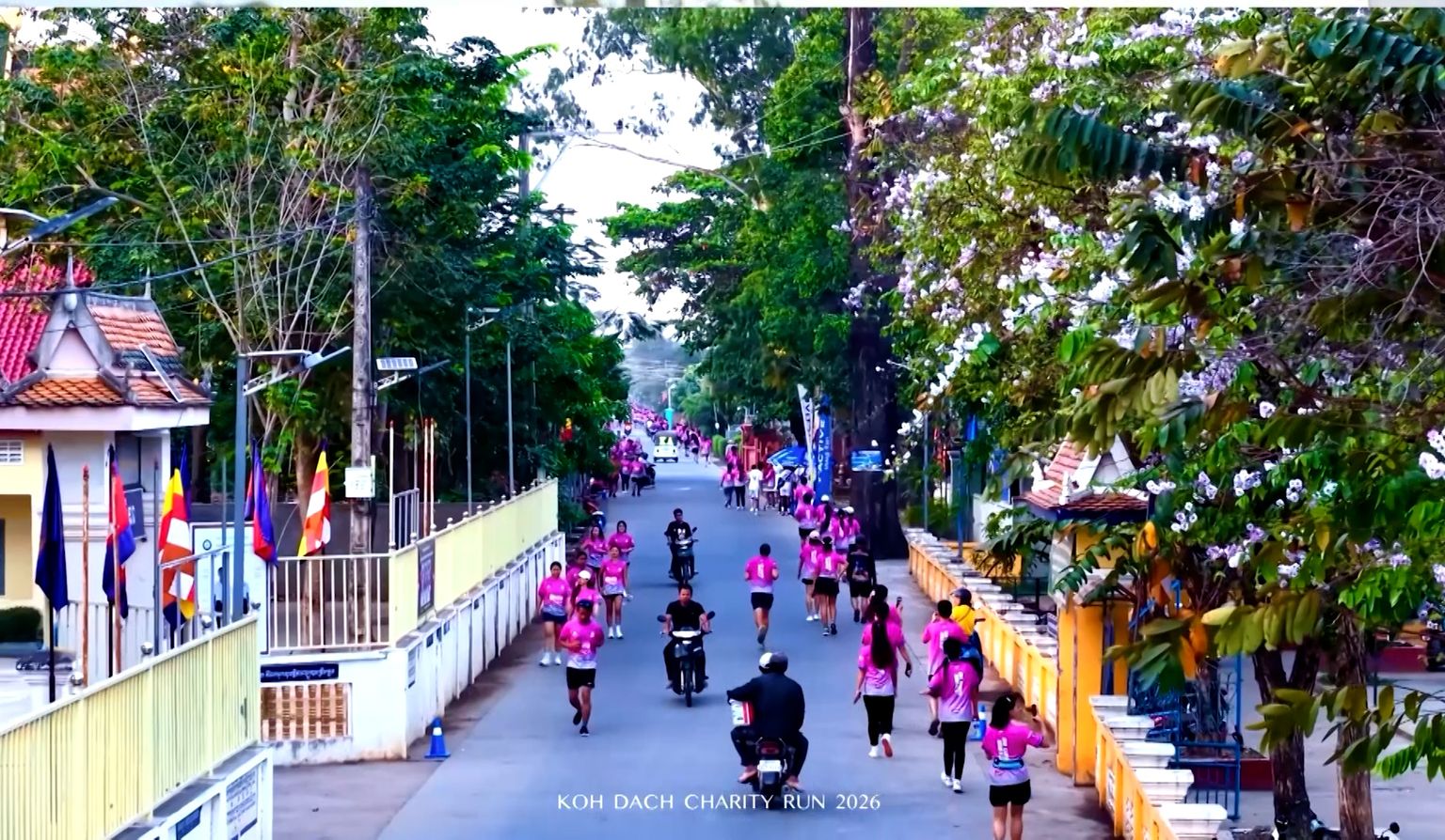 យុវតី ទូច មេត្រី សិស្សថ្នាក់ទី១២ មកពីជម្ពូវ័នសារភា