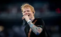 Ed Sheeran ទម្លាយមូលហេតុដែលលោកឈប់ប្រើទូរស័ព្ទតាំងពីឆ្នាំ ២០១៥
