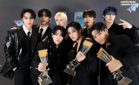 ATEEZ យកឈ្នះ “បណ្តាសា ៧ ឆ្នាំ” ជាមួយពានរង្វាន់សិល្បករប្រចាំឆ្នាំ