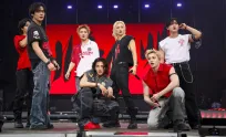 Stray Kids ប្រកាសវិលត្រលប់ជាមួយអាល់ប៊ុមថ្មីក្នុងខែសីហា និងការប្រគំតន្ត្រីទេសចរណ៍ទូទាំងពិភពលោក