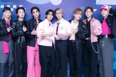 ជោគជ័យលំដាប់ពិភពលោក! Stray Kids ជាប់លេខ ២ ក្នុងបញ្ជីសិល្បករលក់ចម្រៀងដាច់បំផុត​ឆ្នាំ២០២៥ ជាក្រុម K-pop តែមួយគត់ក្នុងចំណោម Top 10 - Article