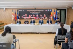 ខ្មែរ ប៊ែវើរីជីស បានចូលរួមឧបត្ថម្ភបន្ថែមដល់កីឡាករ-កីឡាការិនី គុនខ្មែរទាំង ៦រូប សរុប ៤៧ លានរៀល - Article