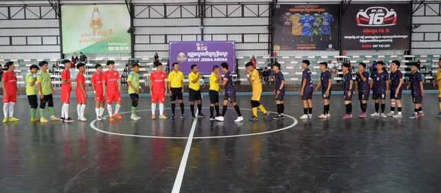 ពានរង្វាន់បាល់ទាត់ក្នុងសាល «ឫទ្ធីជេស្តាស៊ុបពើរខាប់ ២០២៦» បើកឆាករដូវកាលថ្មី ដោយមាន១០ក្រុម ចូលរួមប្រកួតប្រជែង