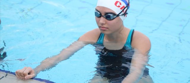 កីឡាហែលទឹកអាចជួយសម្រួលបញ្ហាឈឺចង្កេះ សរសៃពួរ និង សន្លាក់